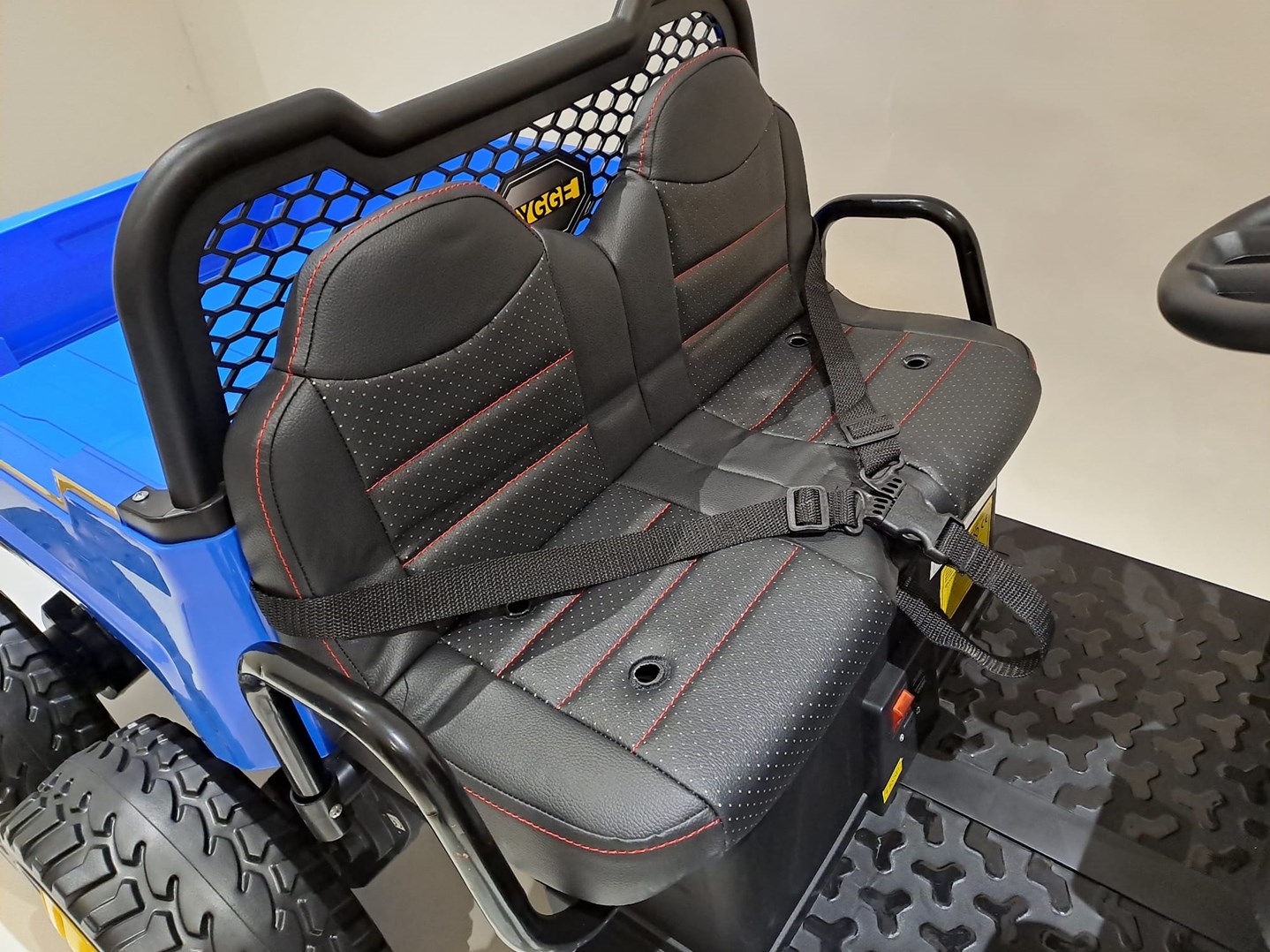 Detske-elektricke-farmarske-auto